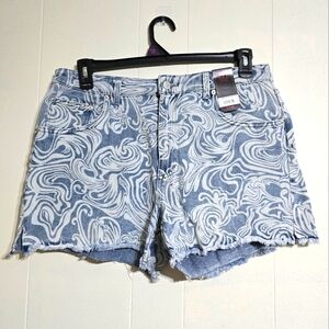 NWT No Boundaries Blue and White Jean Shorts with Funky Pattern